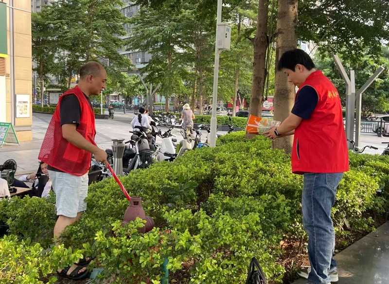 闻令而动 有呼必应！市民政局党员干部冲锋在前助力筑牢蚊媒防控网